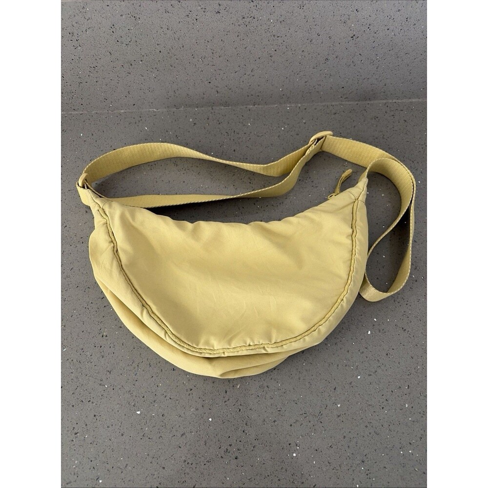 Uniqlo Butter Yellow Nylon Shoulder Sling Bag Adjustable Strap Crossbody Travel